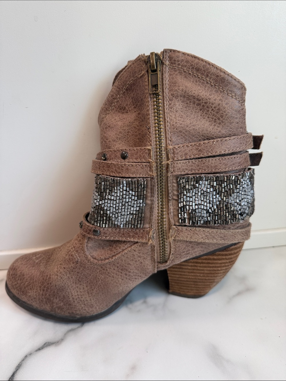 Not Rated Beaded Bow Cowboy Booties Women’s Size 6 - Picture 5 of 7